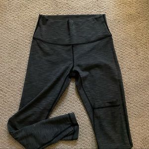 Lululemon Wunder under leggings
